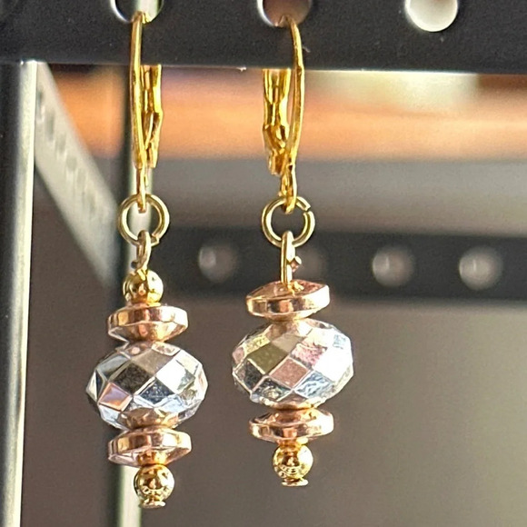 Multi tone gold Victorian hematite dangle vintage drop earrings - Picture 1 of 1